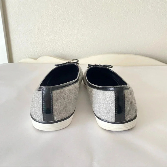 Tory Burch Skylar Slip-On Bow Ballet Grey Quilted Wool Patent Black Leather Shoe - Picture 6 of 9